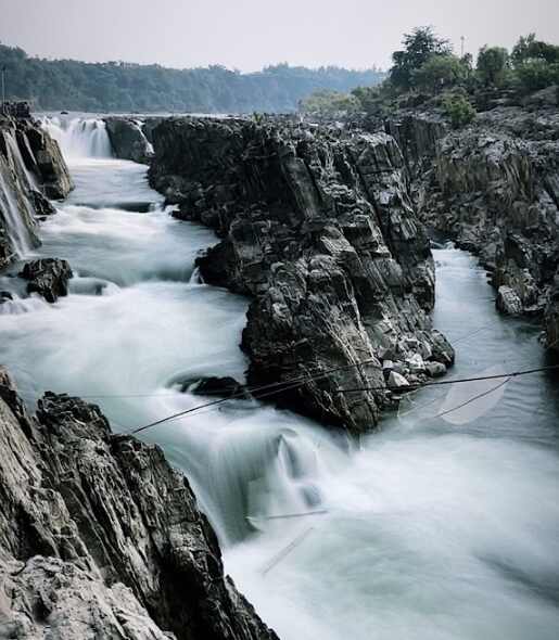 भेड़ाघाट जलप्रपात | Bhedaghat waterfall